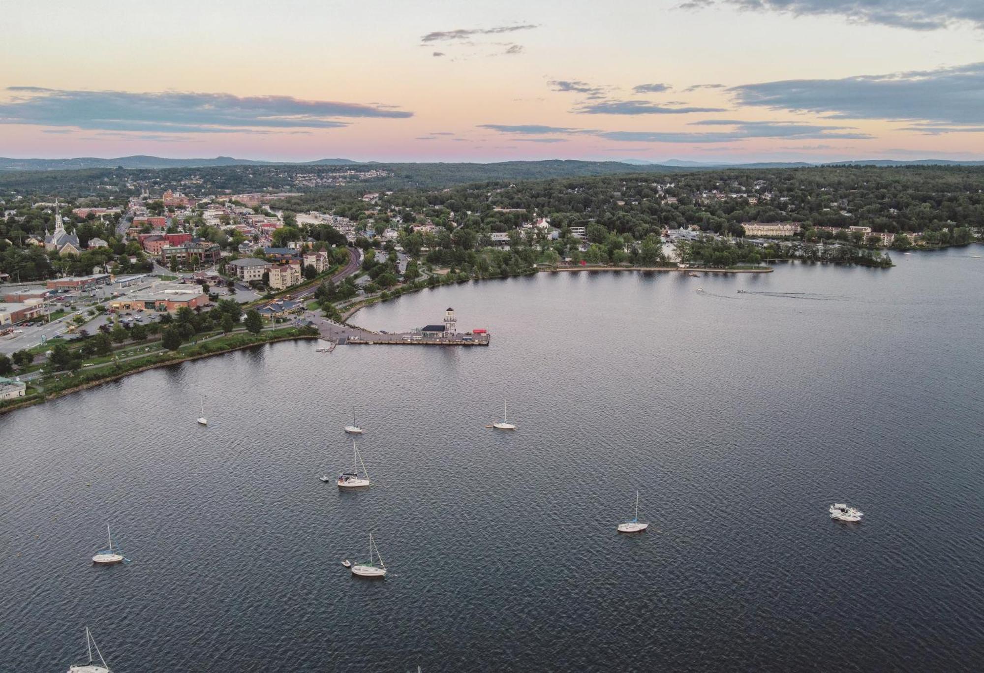Hotel - Experience - Quartier Des Marinas Magog Eksteriør bilde