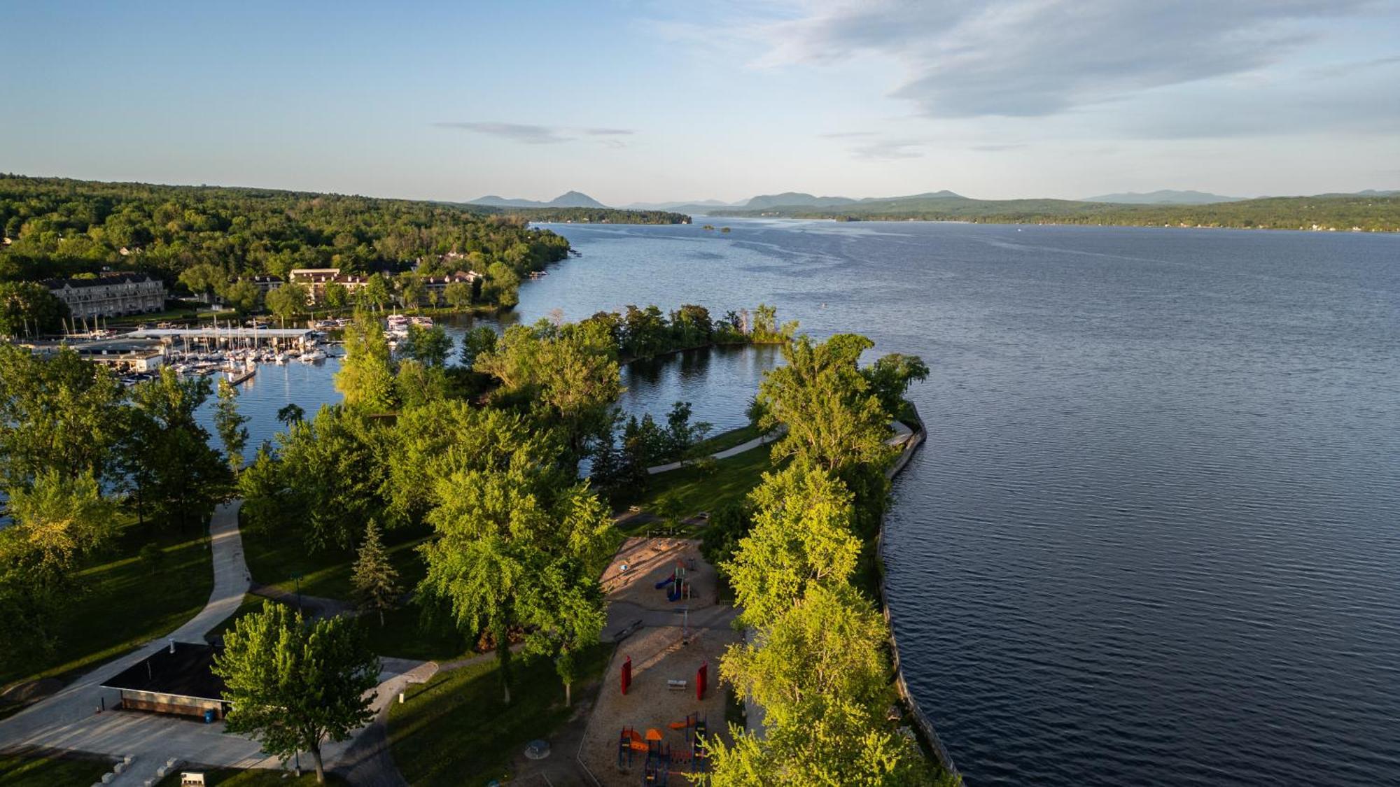 Hotel - Experience - Quartier Des Marinas Magog Eksteriør bilde